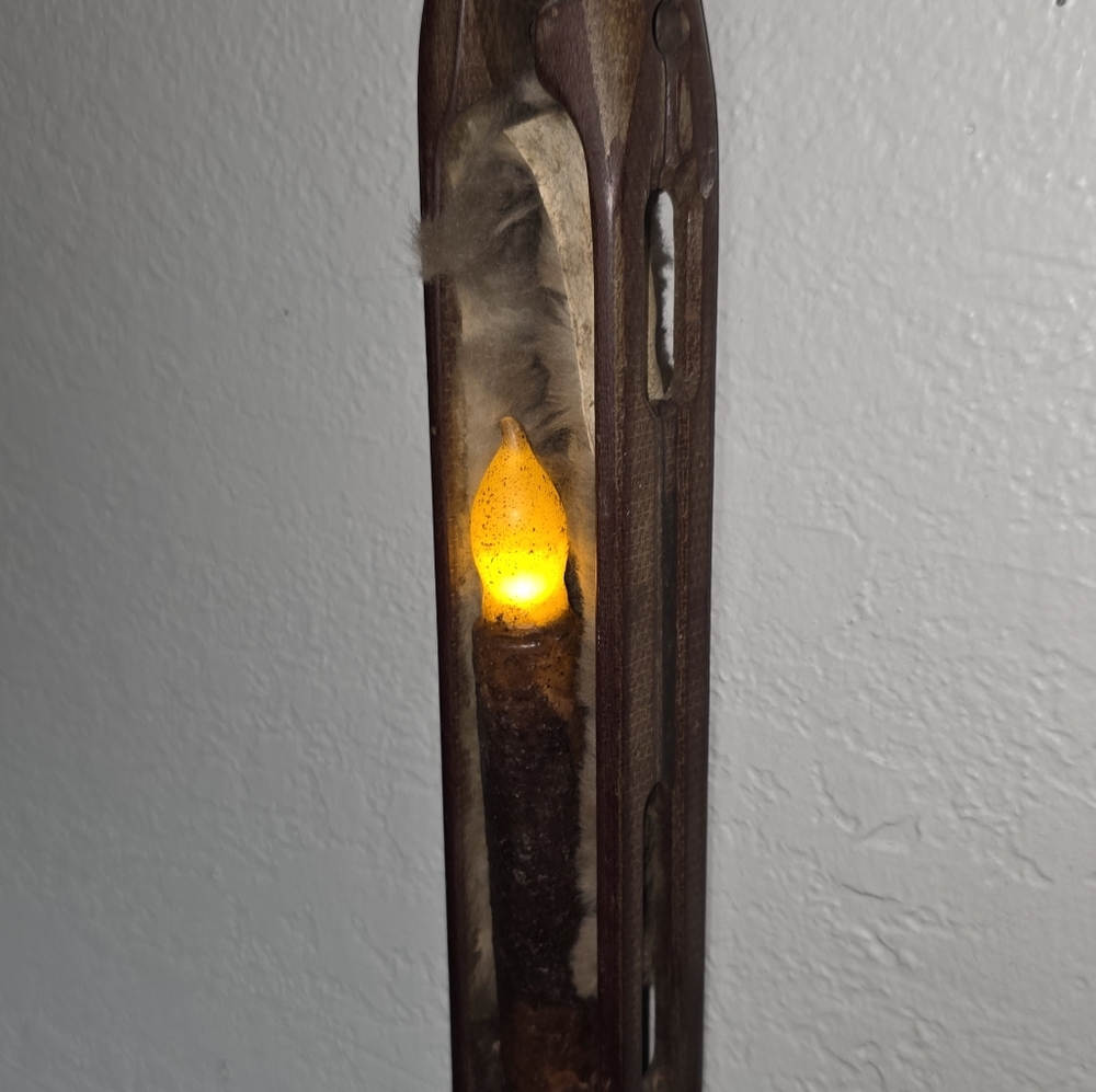 Vintage Wooden Shuttle with Wool, Draper Tru-Mold textile Levi's Denim Mfg